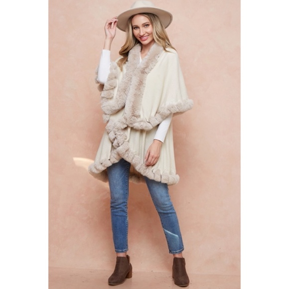 SOLD OUT Ivory Solid Faux Fur Trimmed Knit Sweater Cape Poncho Shawl Cardigan - Picture 4 of 5